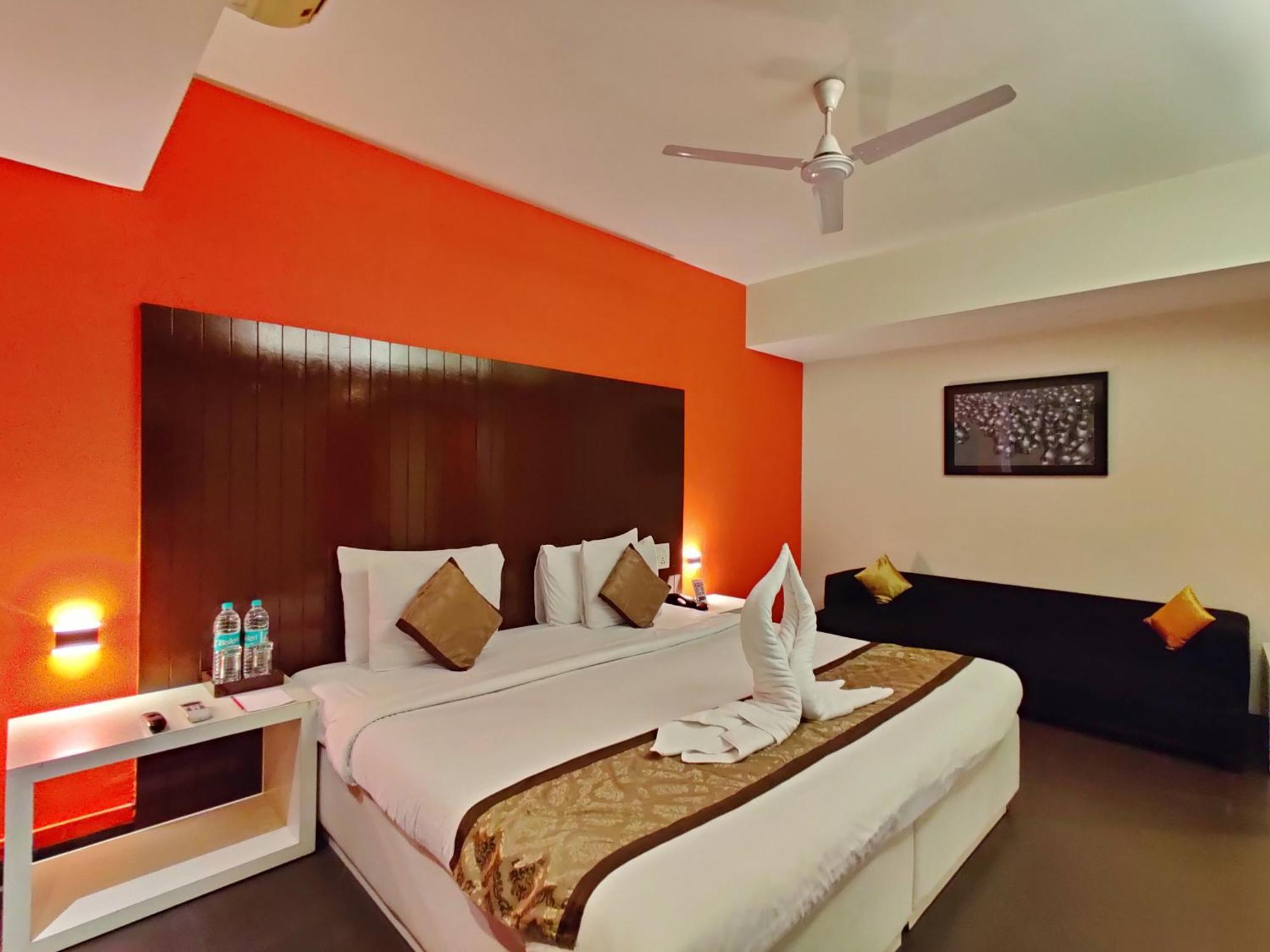 Citrus Hotel Lonavala Extérieur photo
