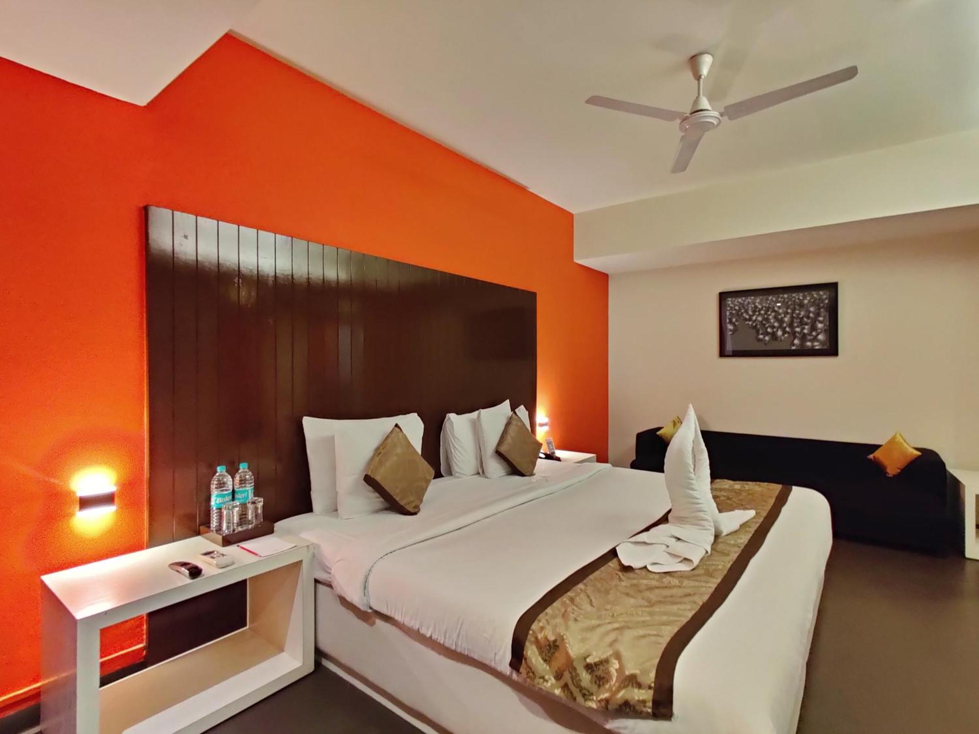 Citrus Hotel Lonavala Extérieur photo